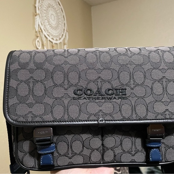 COACH Crossbody Unisex. In absolute perfect condition. - Picture 11 of 11